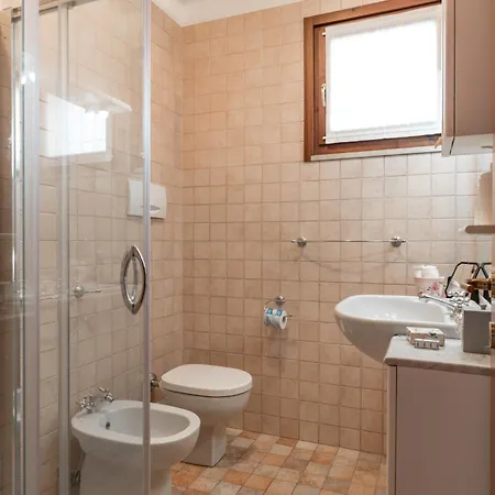 Apartmanhotel Bellasirmione Sirmione